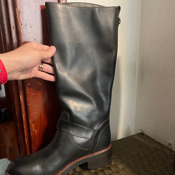 Coach boots 9 - Picture 4 of 14